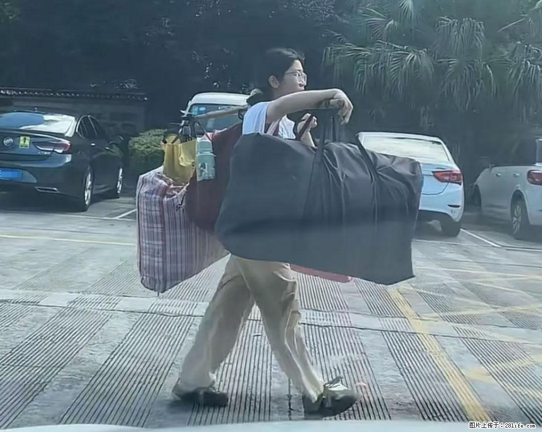 全网追的“扁担女孩”，找了一份暑假工，时薪12元 - 盐城生活资讯 - 盐城28生活网 yancheng.28life.com